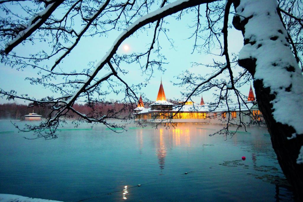 Heviz Villa Familia ภายนอก รูปภาพ