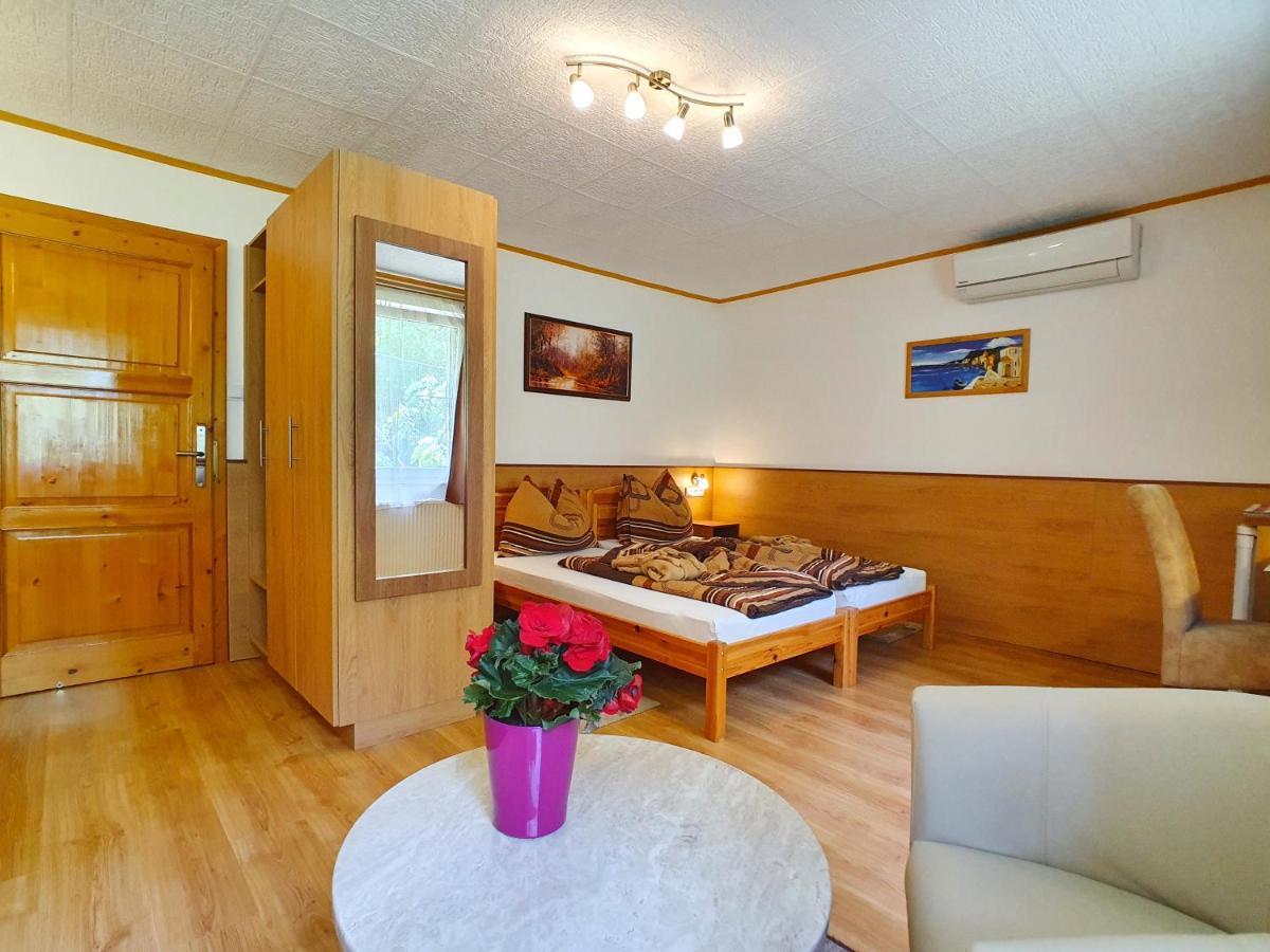 Heviz Villa Familia ภายนอก รูปภาพ