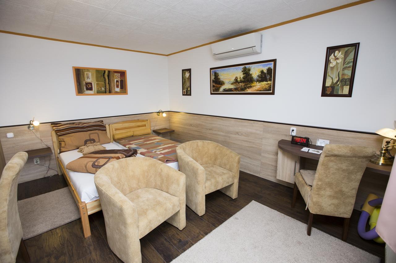 Heviz Villa Familia ภายนอก รูปภาพ