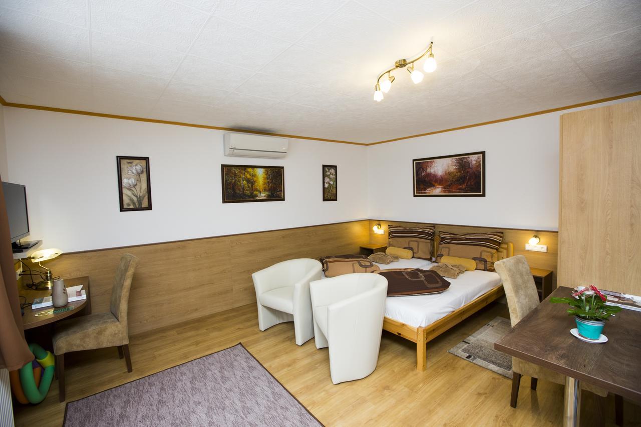 Heviz Villa Familia ภายนอก รูปภาพ